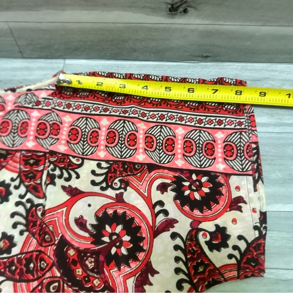 Michael Kors Coral and Cream Paisley Off-Shoulder Fringe Top M - Picture 7 of 10